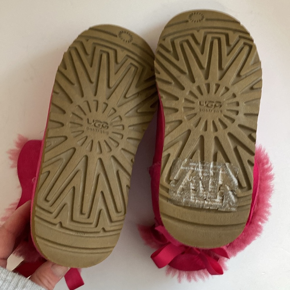 Ugg Pink/Magenta Furry Boots Kids Size 5-5.5 - Picture 7 of 13